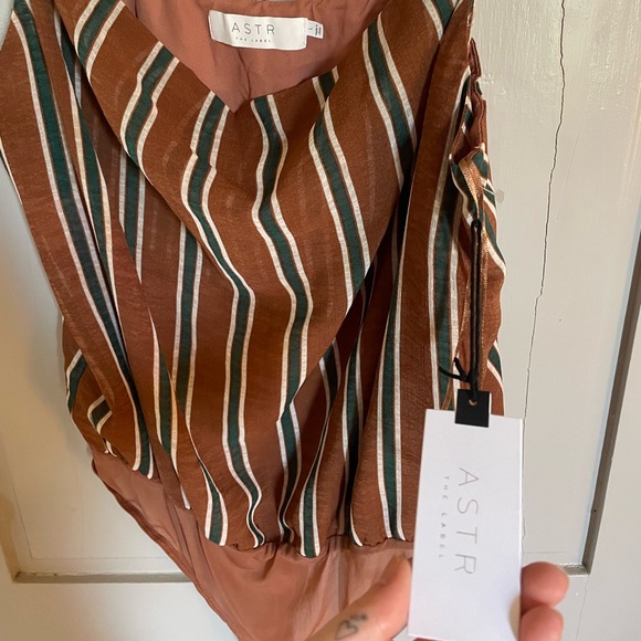 Astr Brown Green White Bodysuit with Vertical Stripes Flattering Flowy Tank NWT - Picture 4 of 12